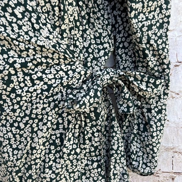 FREE People Kinsley Floral Wrap Dress Size 4 Green Western Country Boho Puff - Picture 7 of 10